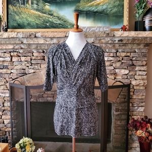 Vince Camuto Black & White V Neck Blouse